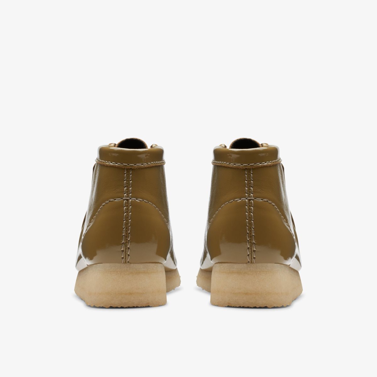 Botas Clarks Wallabee Boot Dark Olive Patent Mujer Verde Oliva Oscuro | UKEA-41768